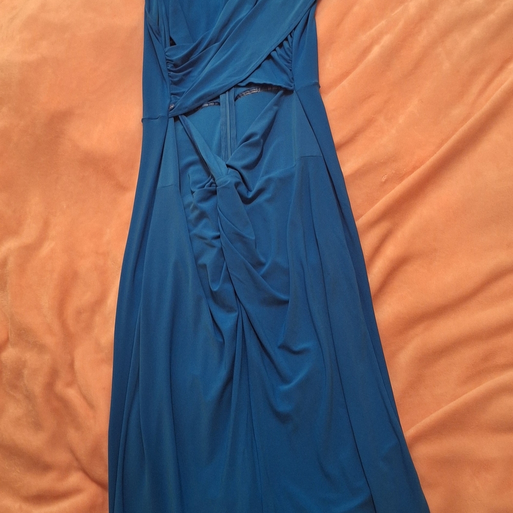 Elegant Blue Evening Gown